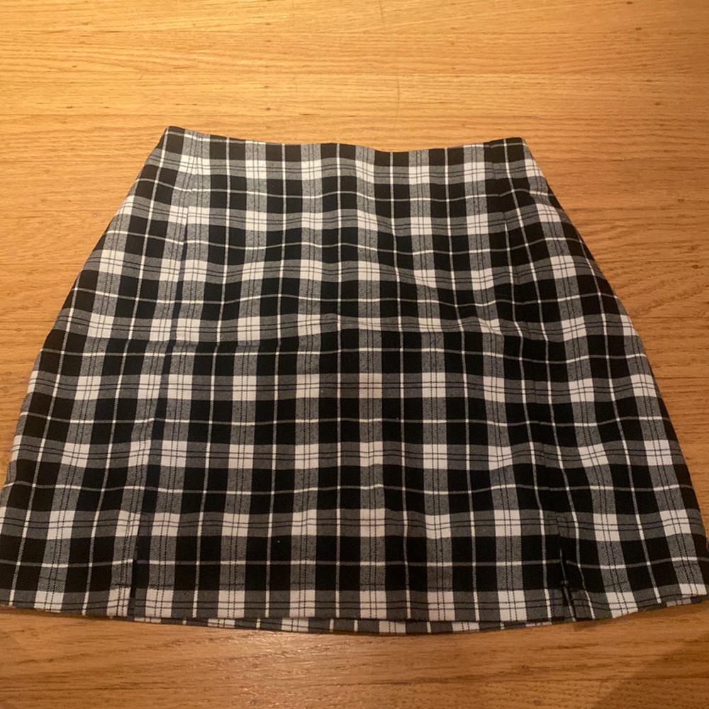 brandy melville skirt